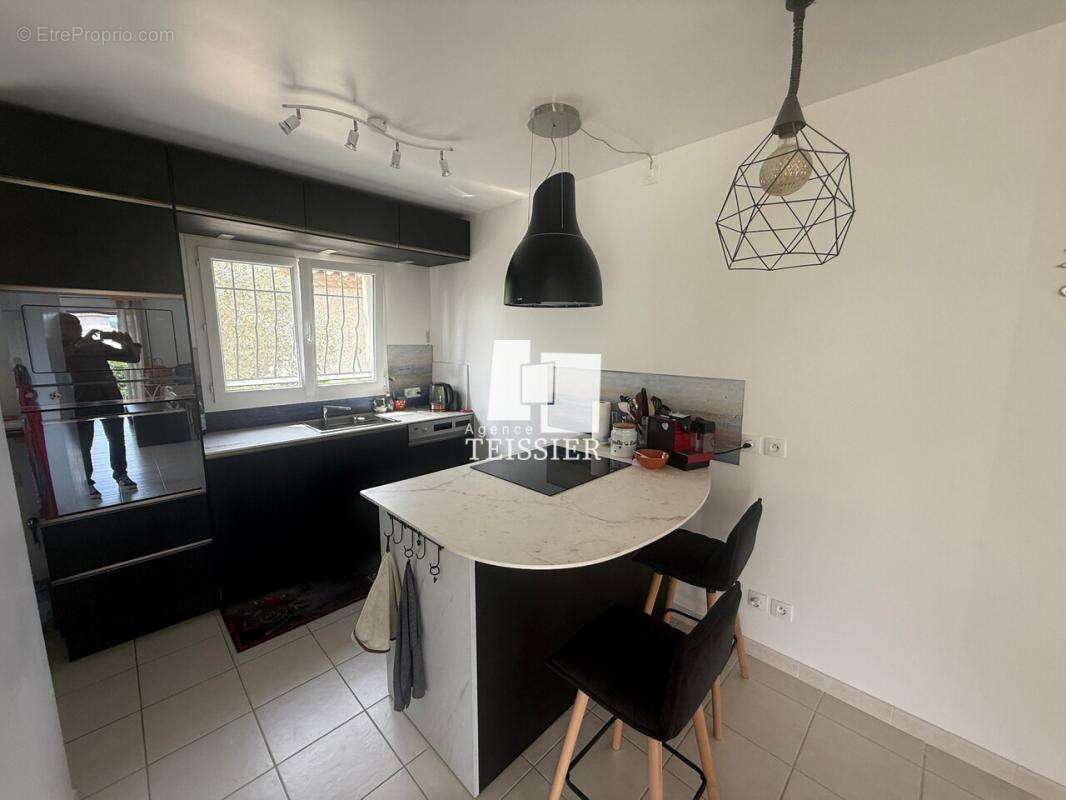 Maison à SAINT-PAUL-LE-JEUNE