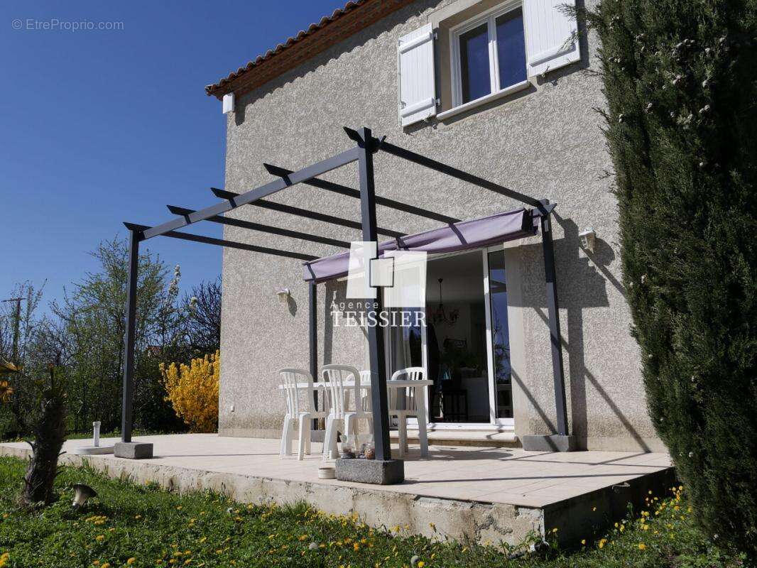 Maison à SAINT-PAUL-LE-JEUNE