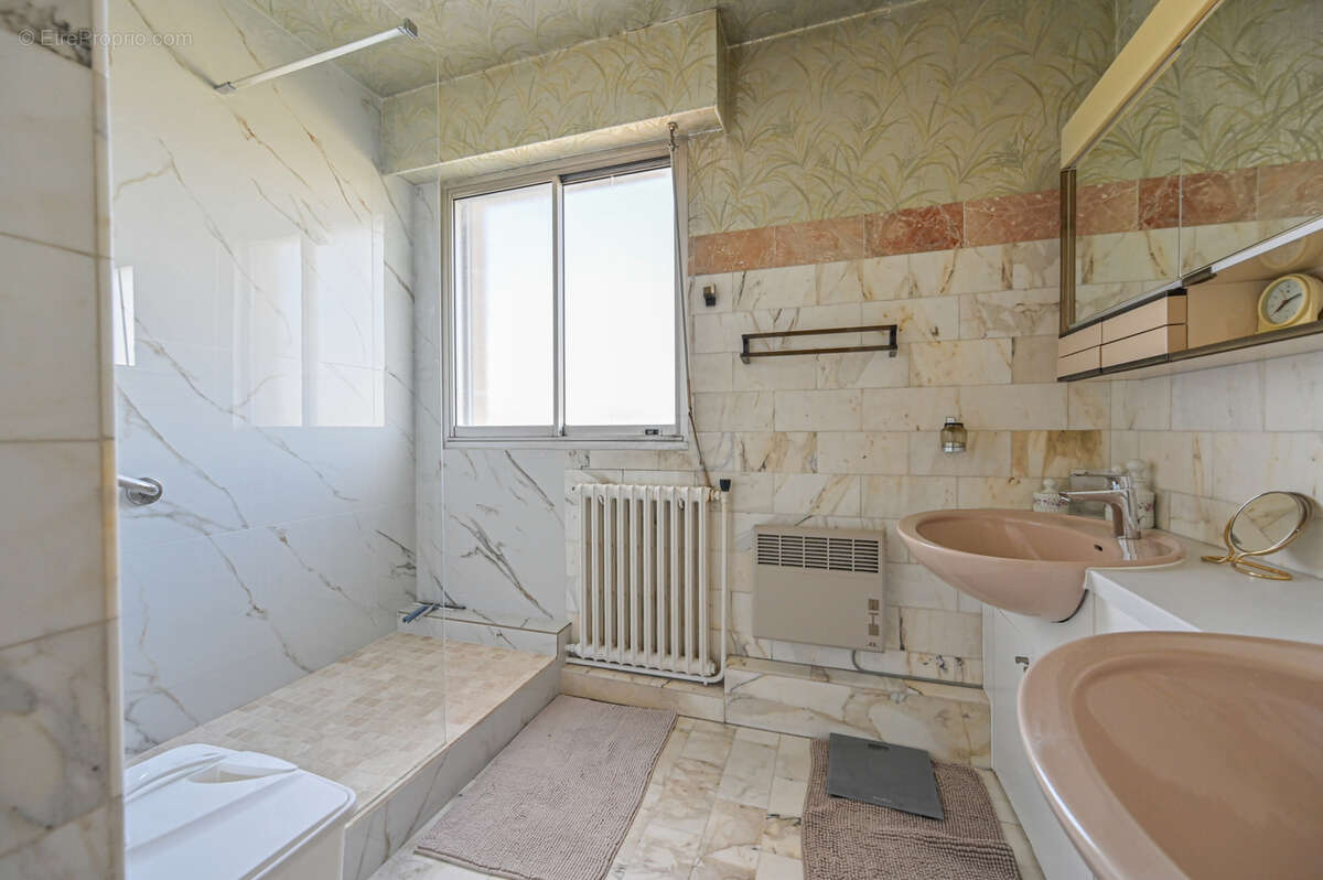 Appartement à SAINT-MAUR-DES-FOSSES