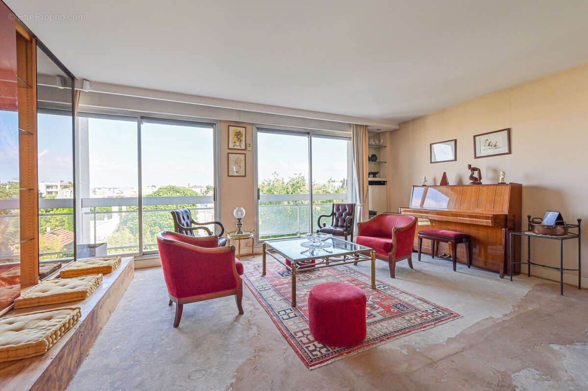 Appartement à SAINT-MAUR-DES-FOSSES