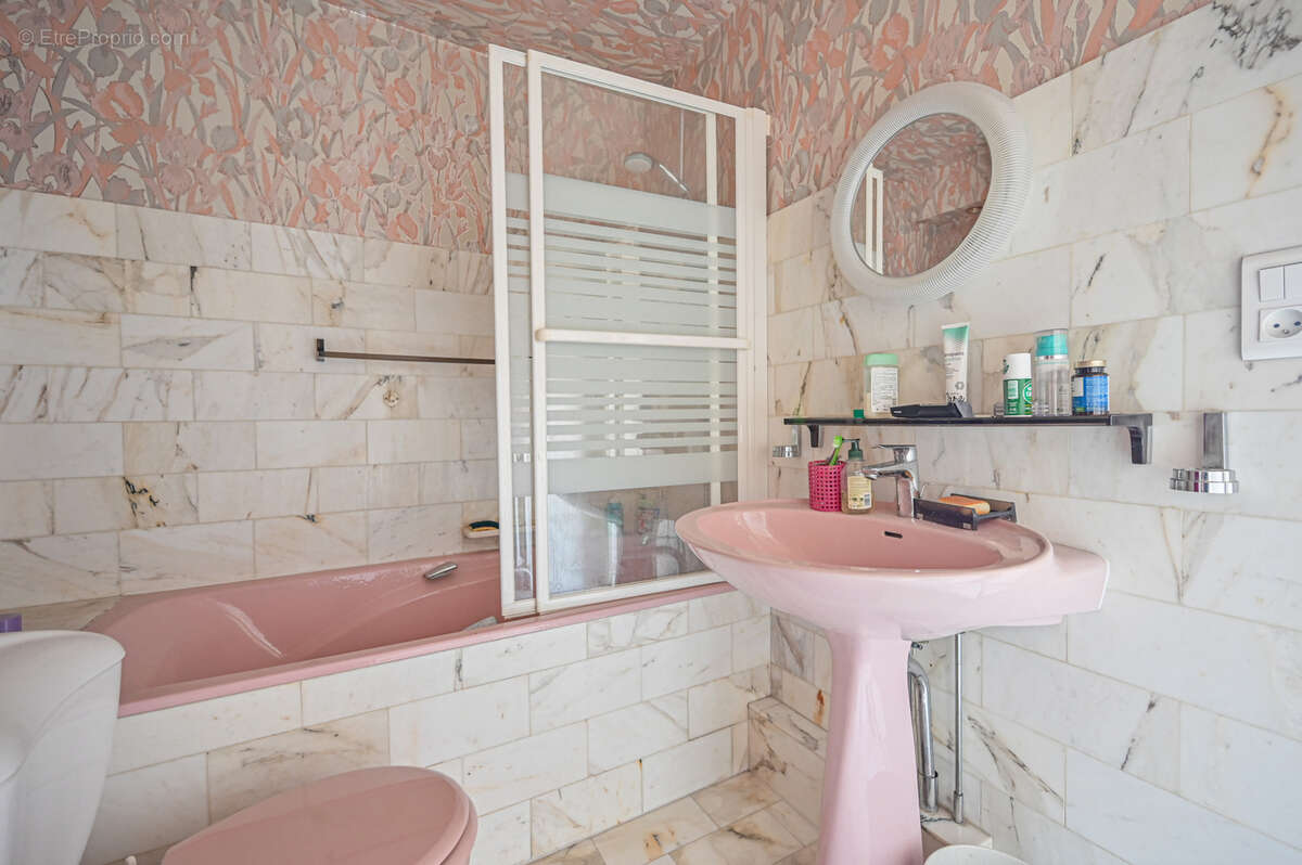 Appartement à SAINT-MAUR-DES-FOSSES