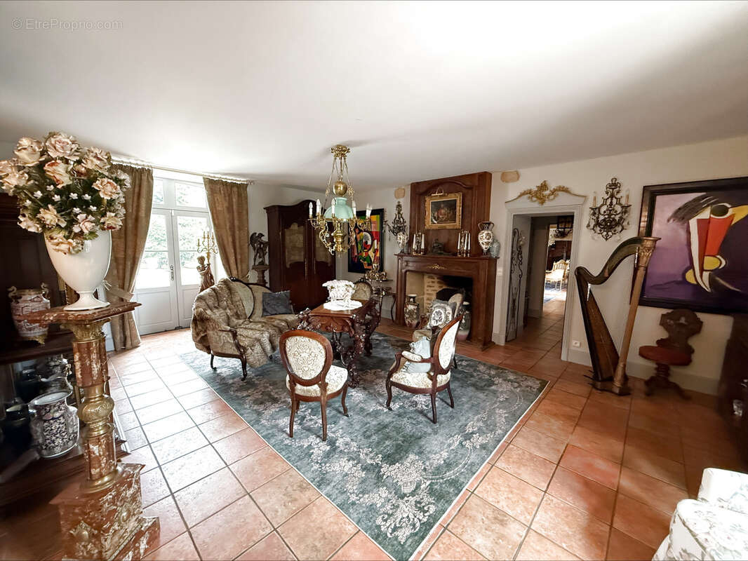 Maison à SAINT-DENIS-SUR-SARTHON