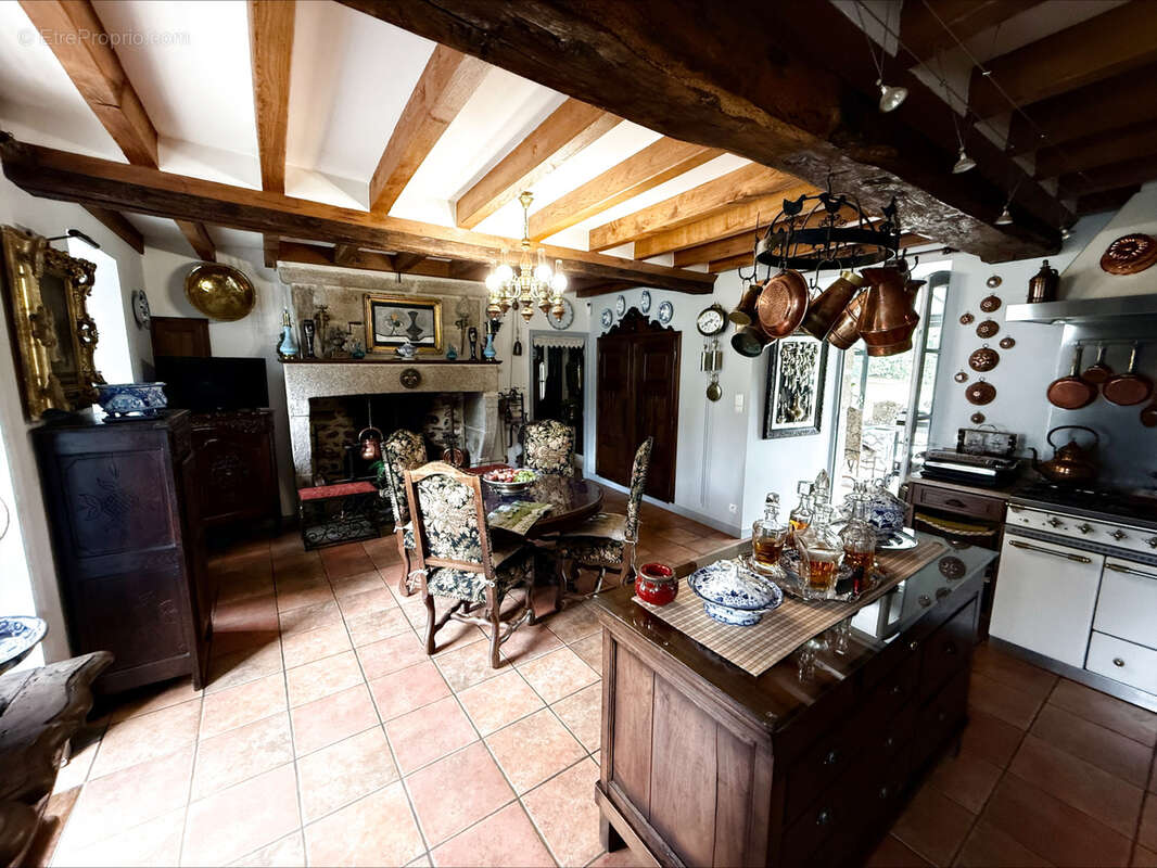 Maison à SAINT-DENIS-SUR-SARTHON