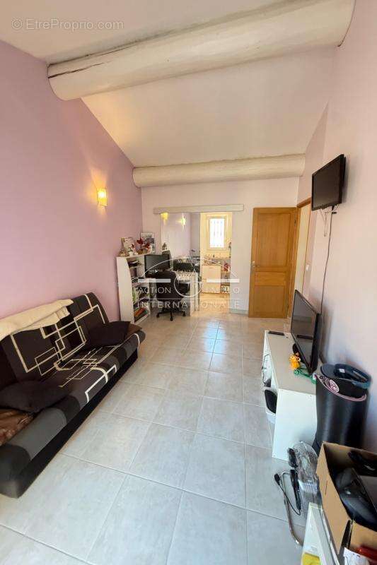 Maison à SAINT-MARTIN-DE-CRAU