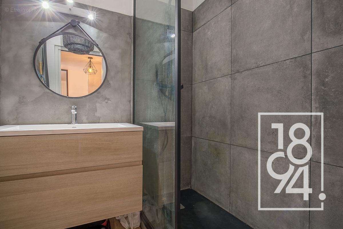 Appartement à MARSEILLE-9E