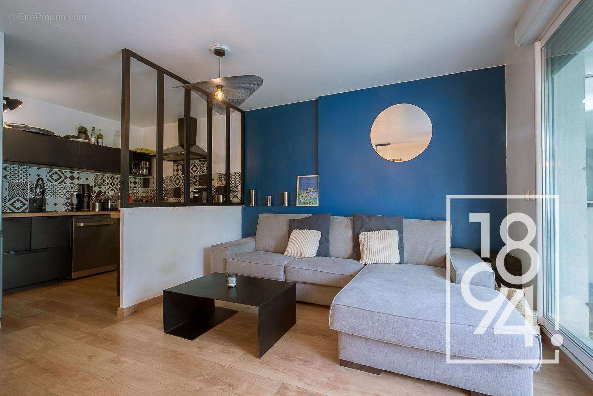 Appartement à MARSEILLE-9E