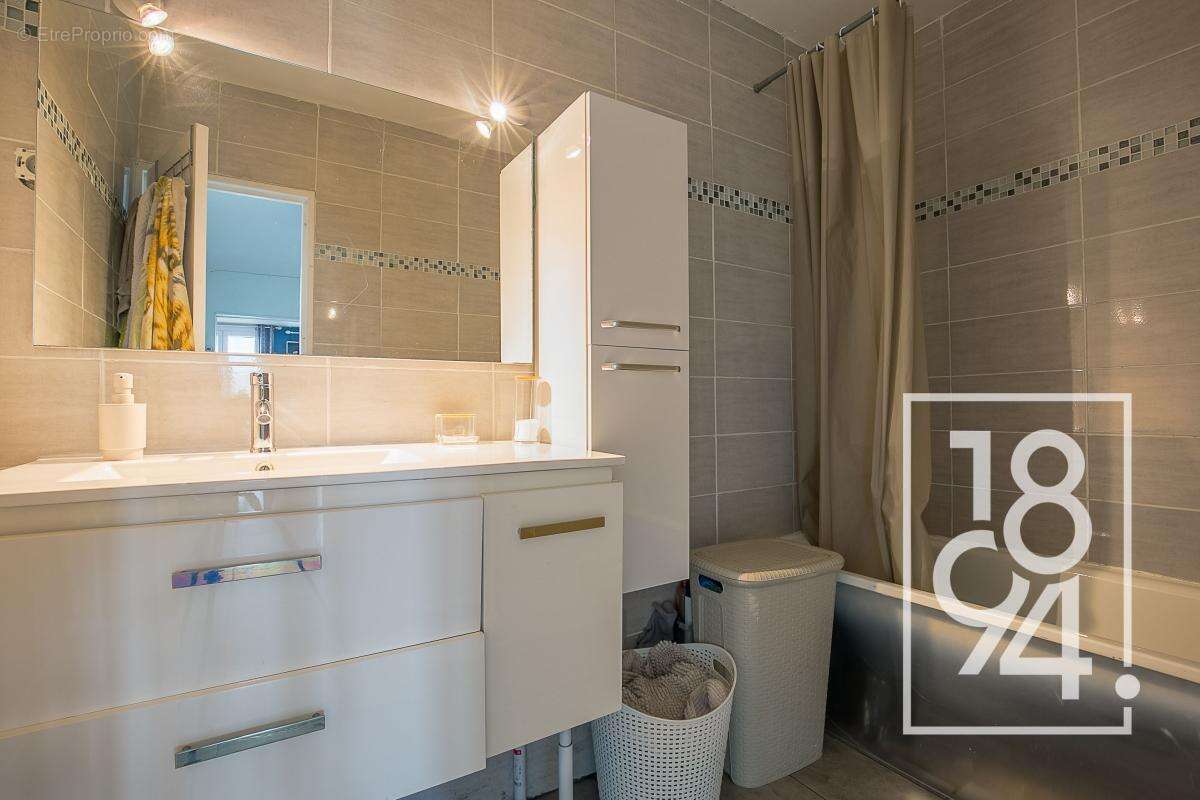 Appartement à MARSEILLE-15E