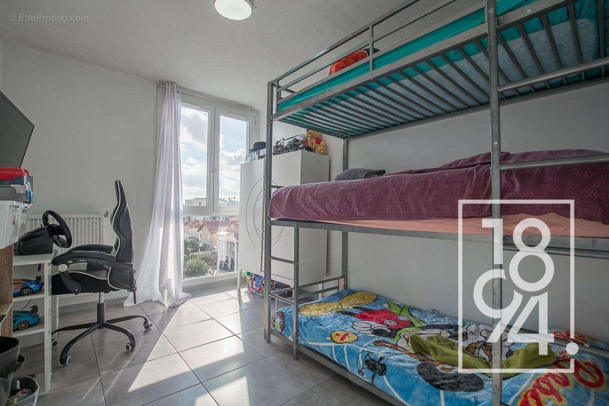 Appartement à MARSEILLE-15E