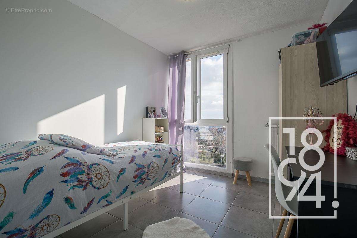 Appartement à MARSEILLE-15E