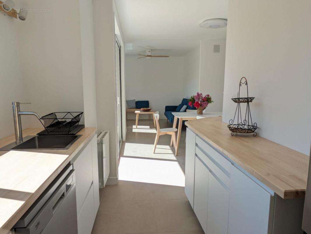 Appartement à MARSEILLE-7E