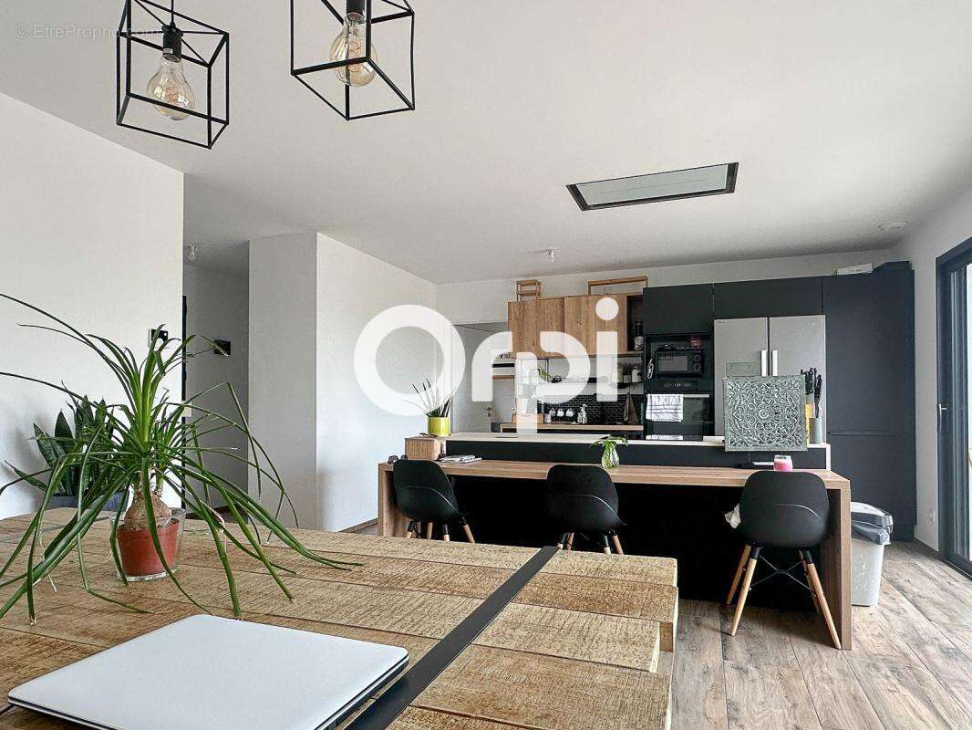 Maison à BREUIL-MAGNE