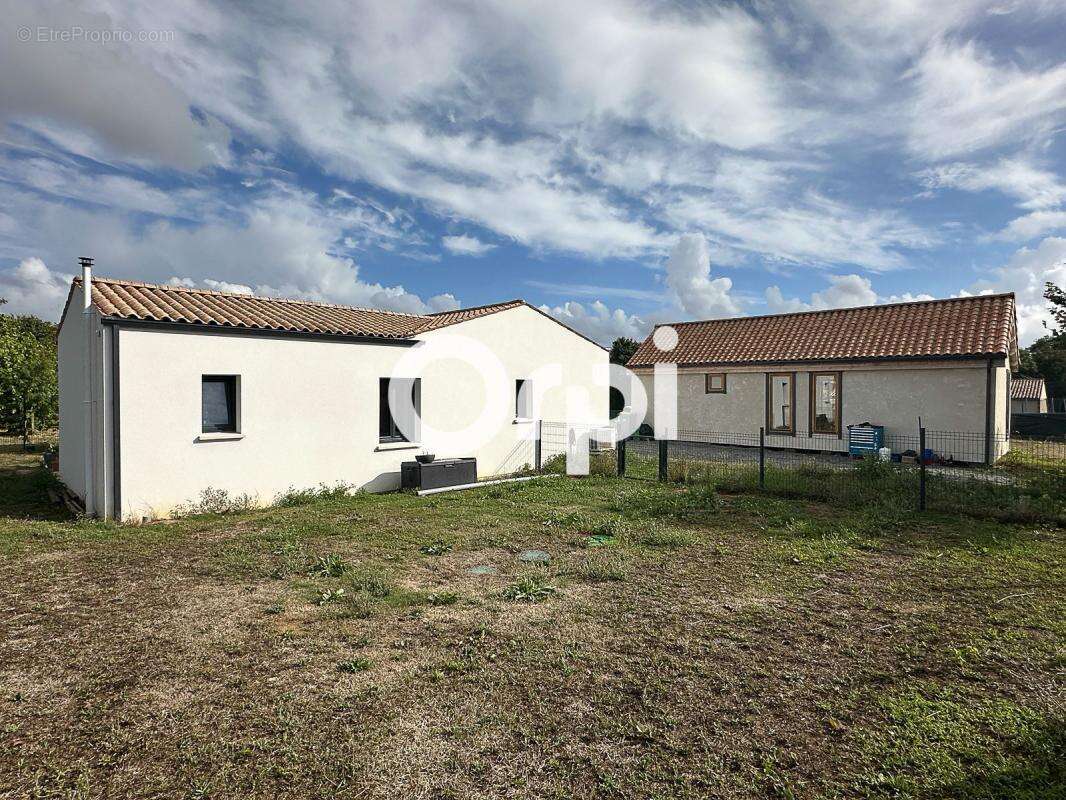 Maison à BREUIL-MAGNE