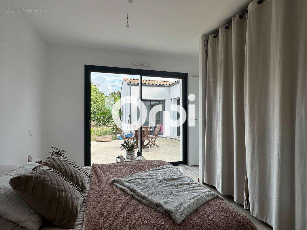 Maison à BREUIL-MAGNE