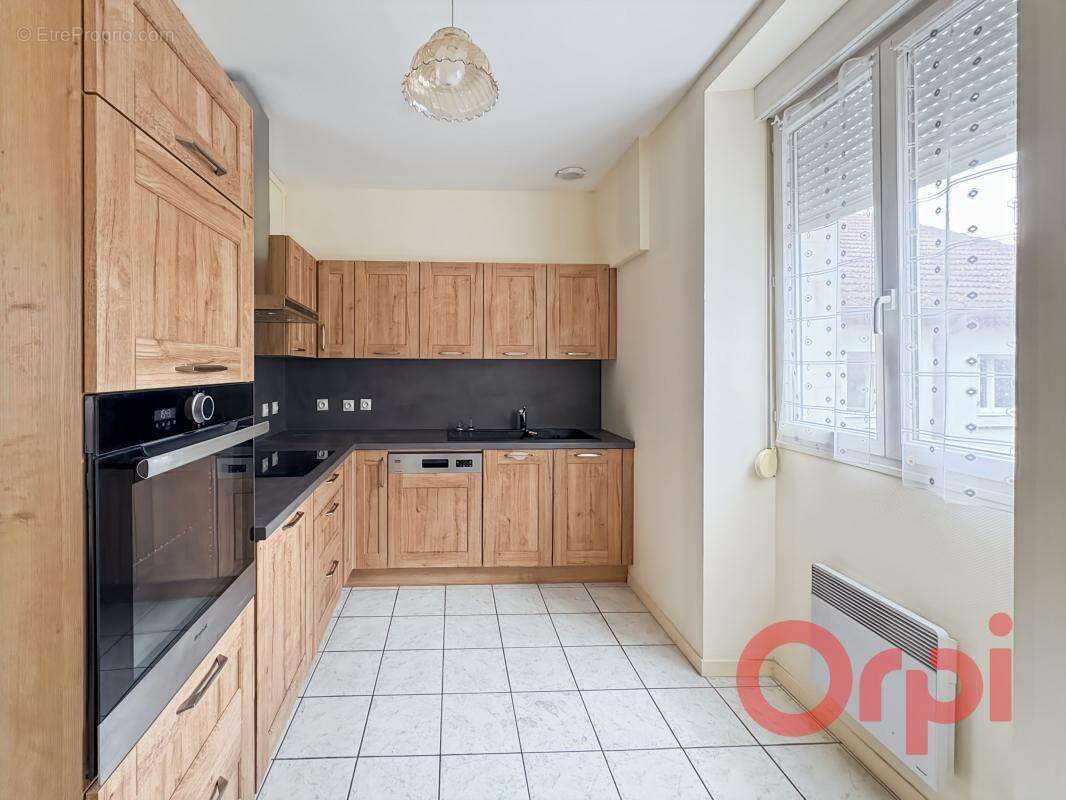 Appartement à SAINT-AMAND-MONTROND