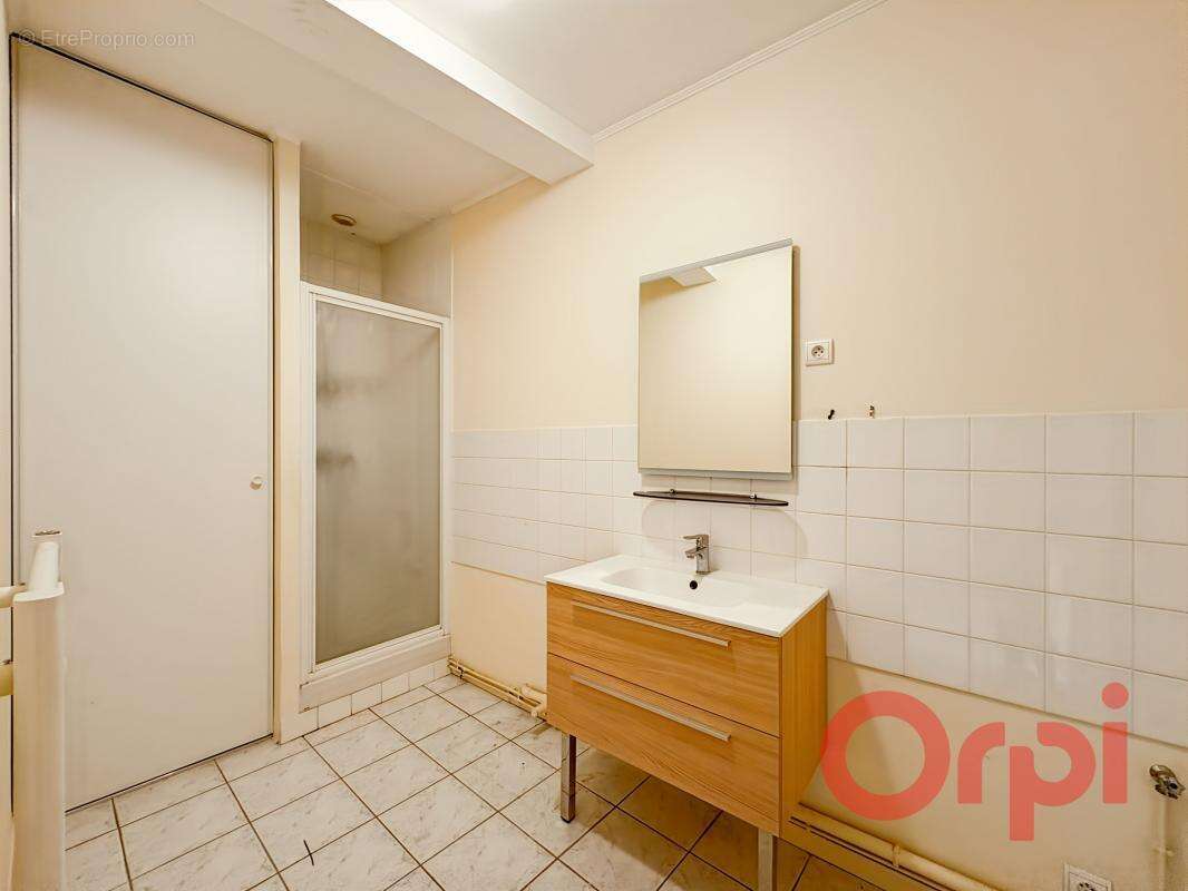 Appartement à SAINT-AMAND-MONTROND