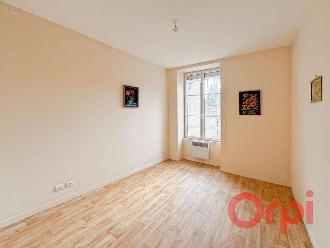 Appartement à SAINT-AMAND-MONTROND