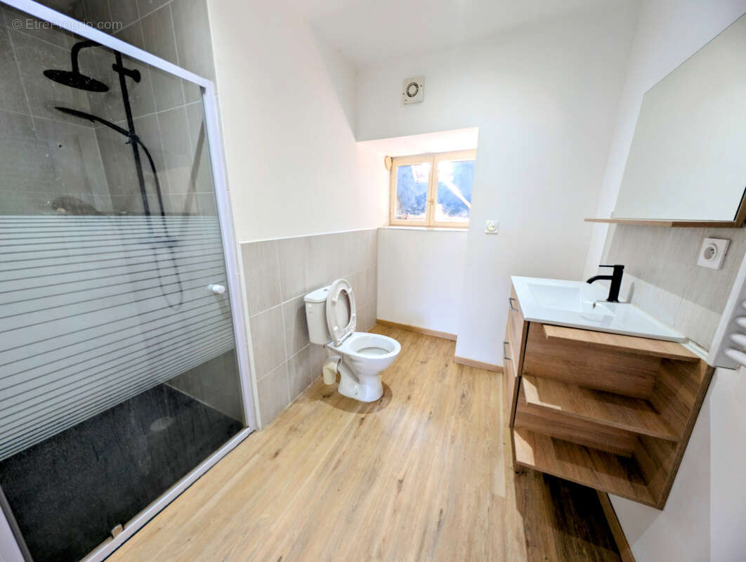 Maison à MARNAY-SUR-SEINE