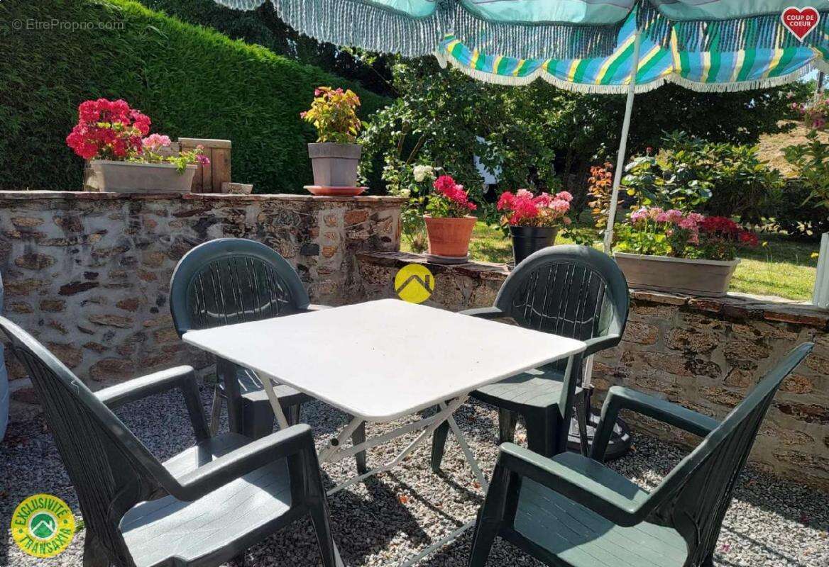 Maison à DUN-LE-PALESTEL