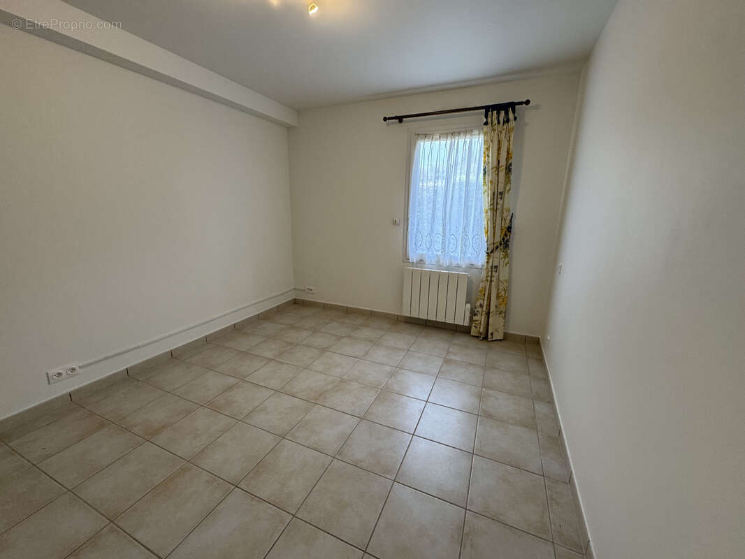 Maison à EQUEMAUVILLE