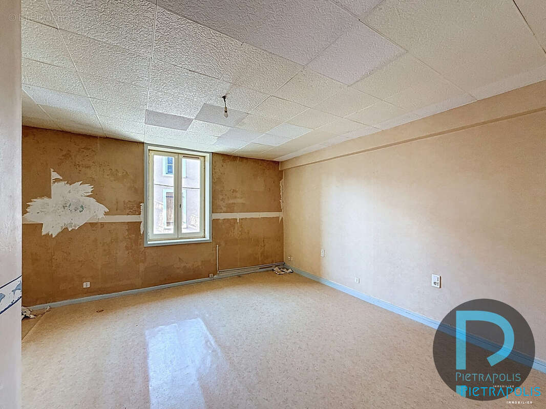 Appartement à MONTMERLE-SUR-SAONE