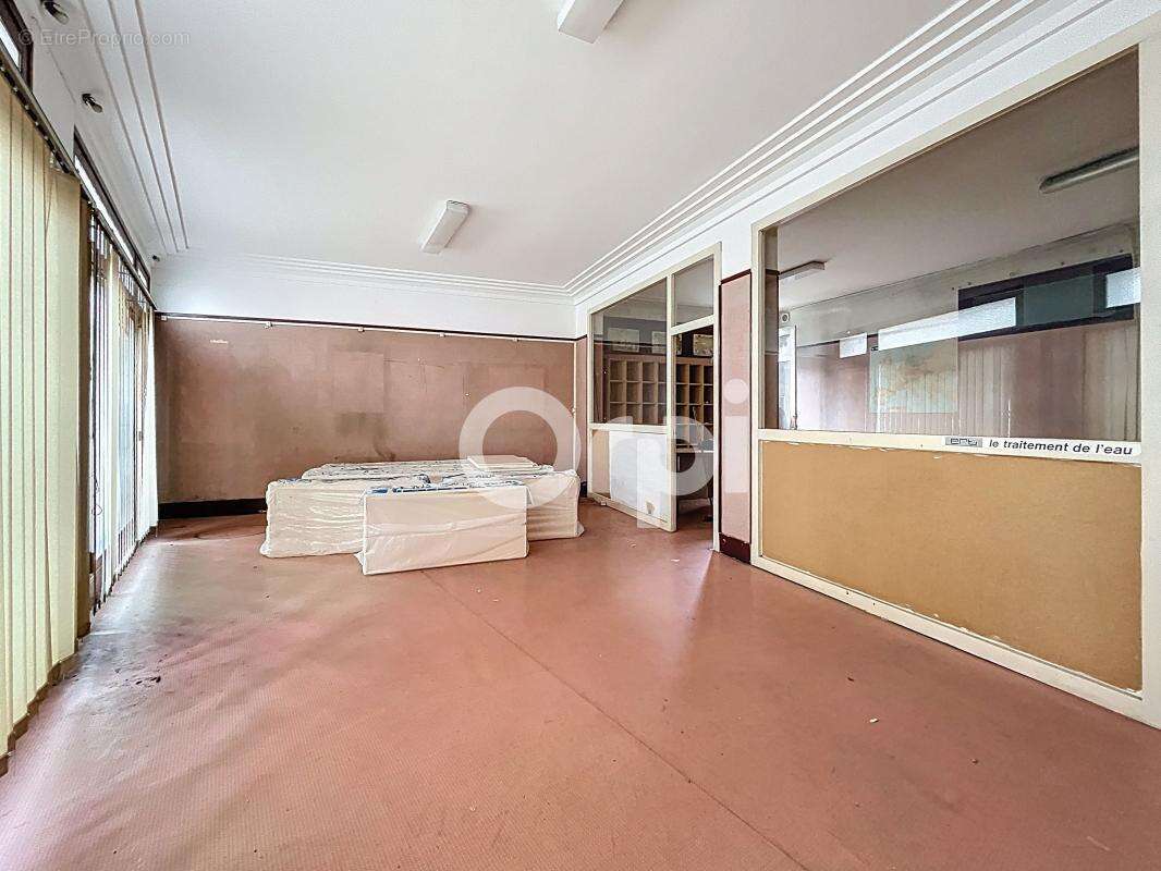 Commerce à PERIGUEUX