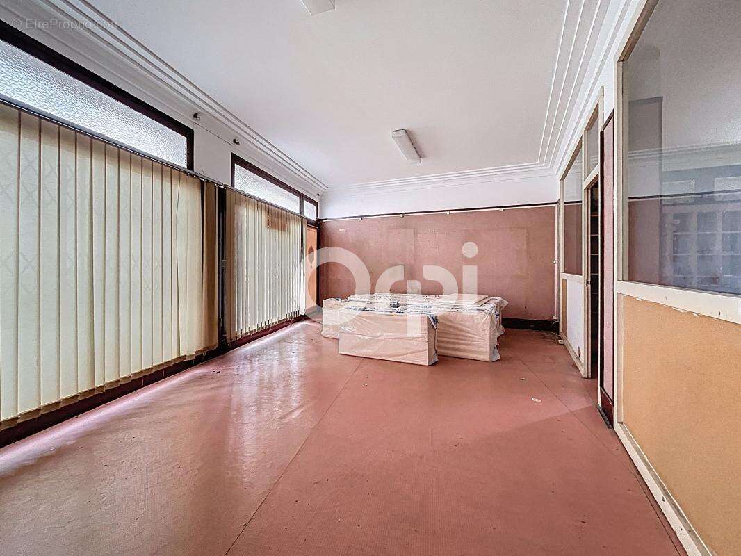 Commerce à PERIGUEUX