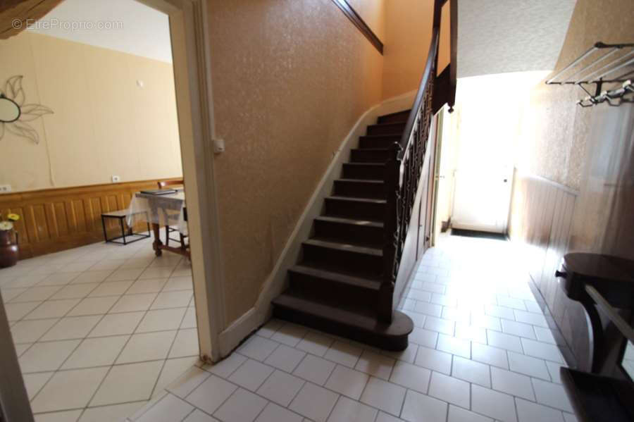 Maison à SAINT-SAULGE