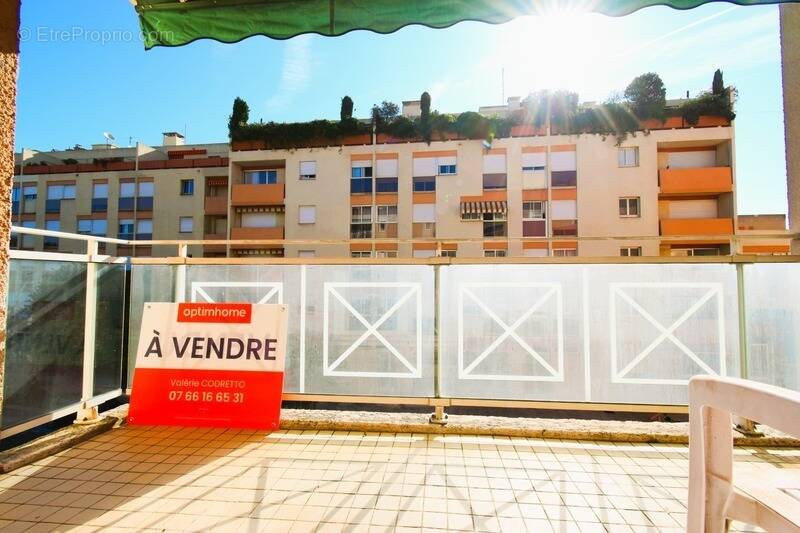 Appartement à HYERES