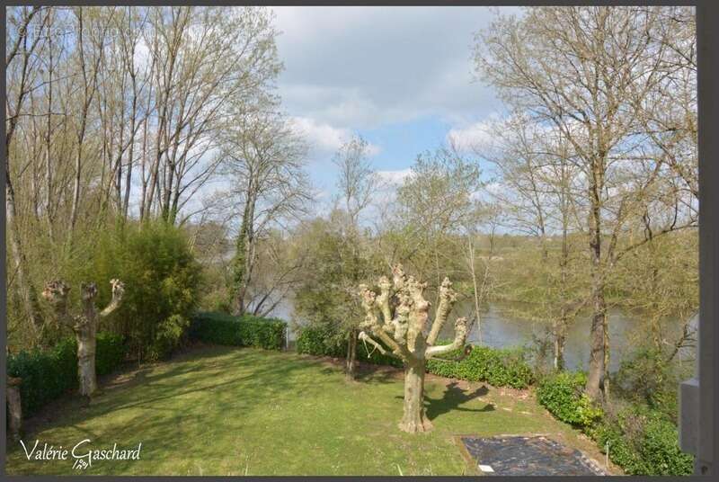 Maison à SAINT-MEDARD-DE-GUIZIERES