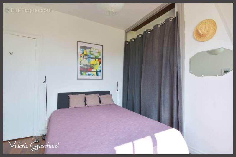 Maison à SAINT-MEDARD-DE-GUIZIERES