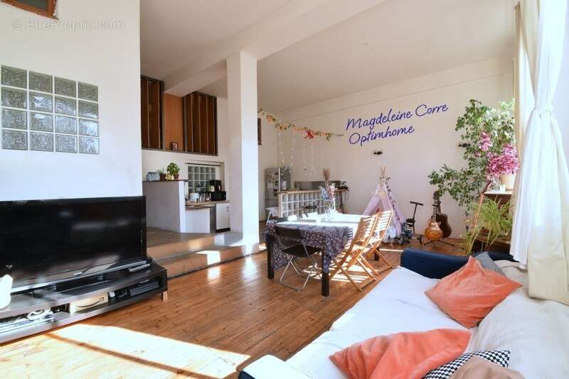 Appartement à IVRY-SUR-SEINE