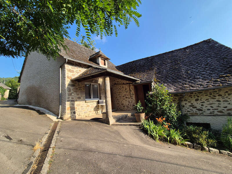 Maison à SAINT-HIPPOLYTE
