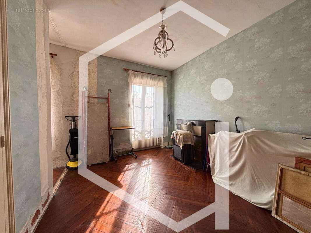 Maison à MESVES-SUR-LOIRE