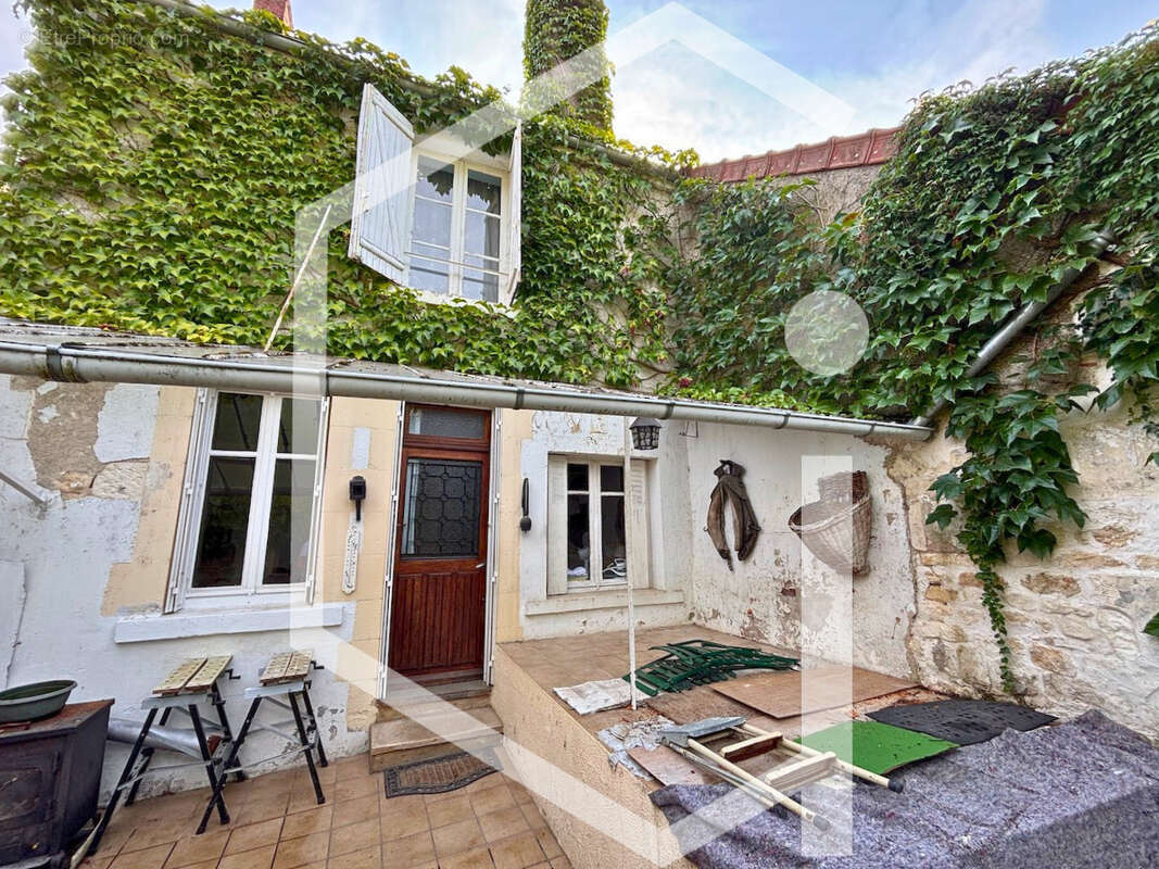 Maison à MESVES-SUR-LOIRE