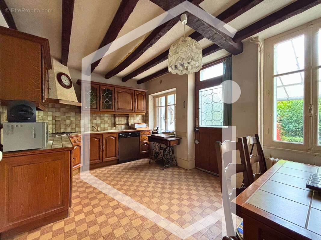 Maison à MESVES-SUR-LOIRE