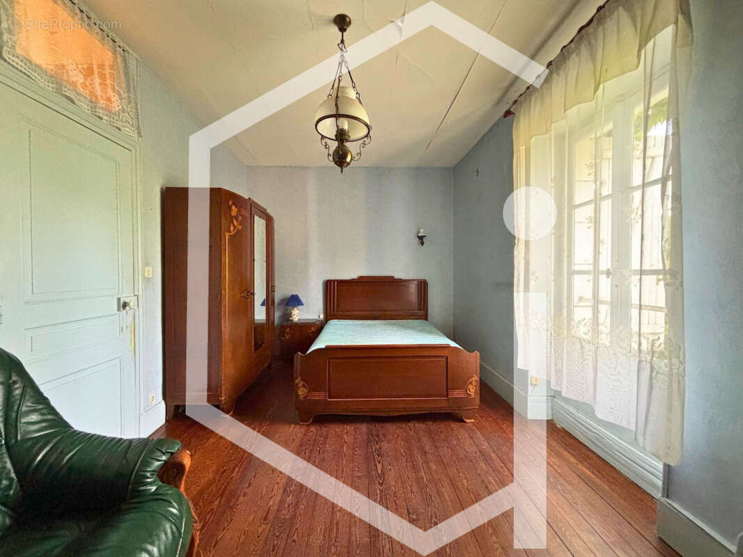 Maison à MESVES-SUR-LOIRE