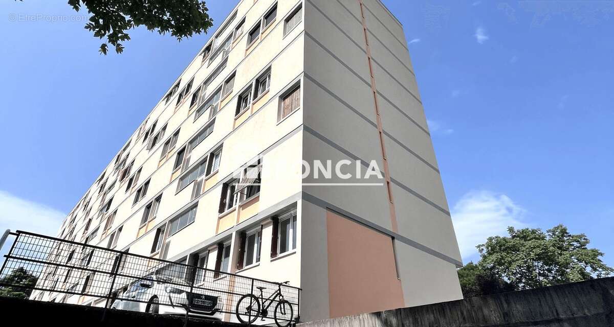 Appartement à VIZILLE