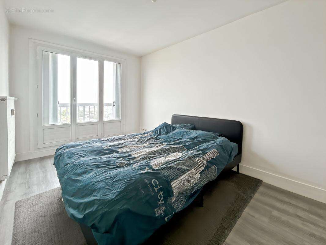 Appartement à SAINT-JEAN-DE-BRAYE