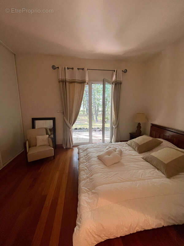 Maison à VILLENEUVE-LES-BOULOC