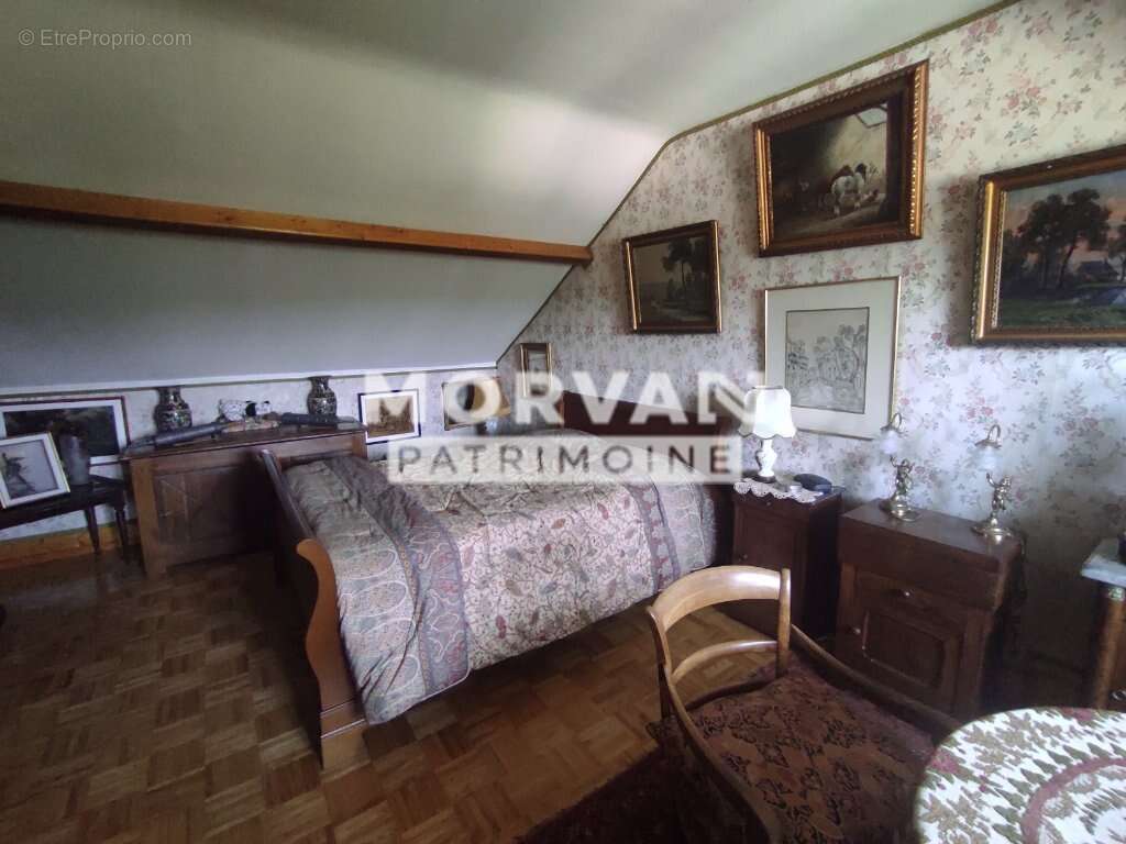 Maison à SAINT-LEGER-DE-FOUGERET