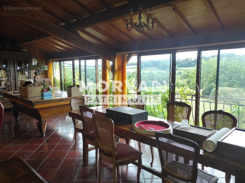 Maison à SAINT-LEGER-DE-FOUGERET