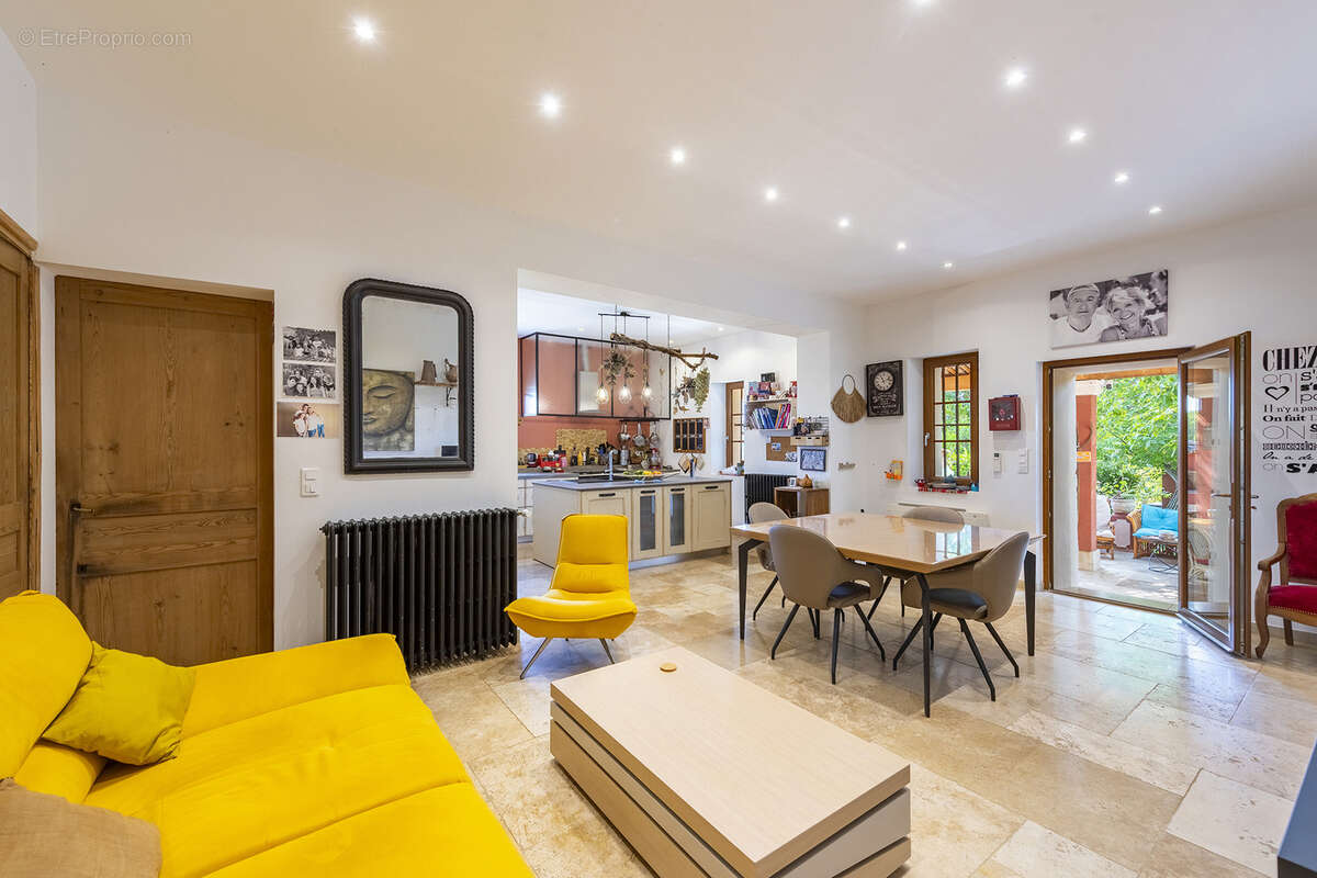 Maison à DRAGUIGNAN