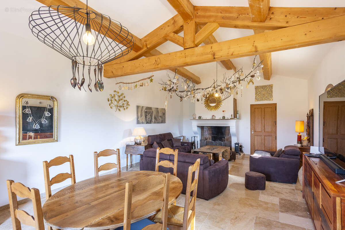 Maison à DRAGUIGNAN