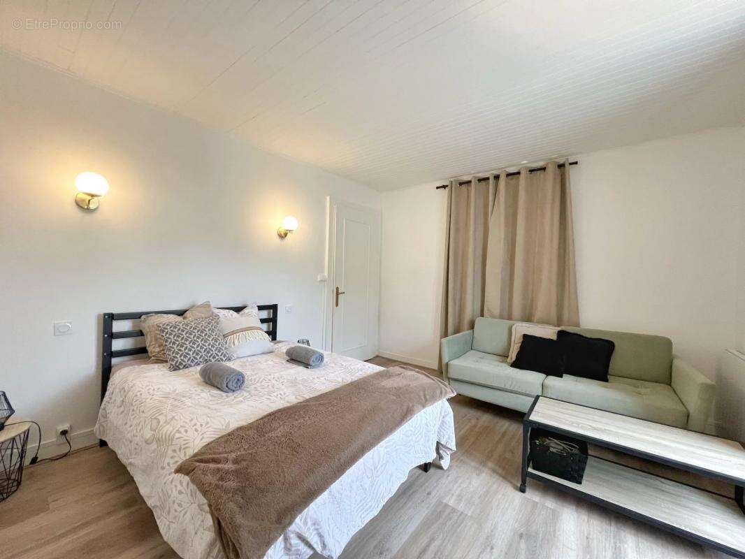 Appartement à AIX-LES-BAINS