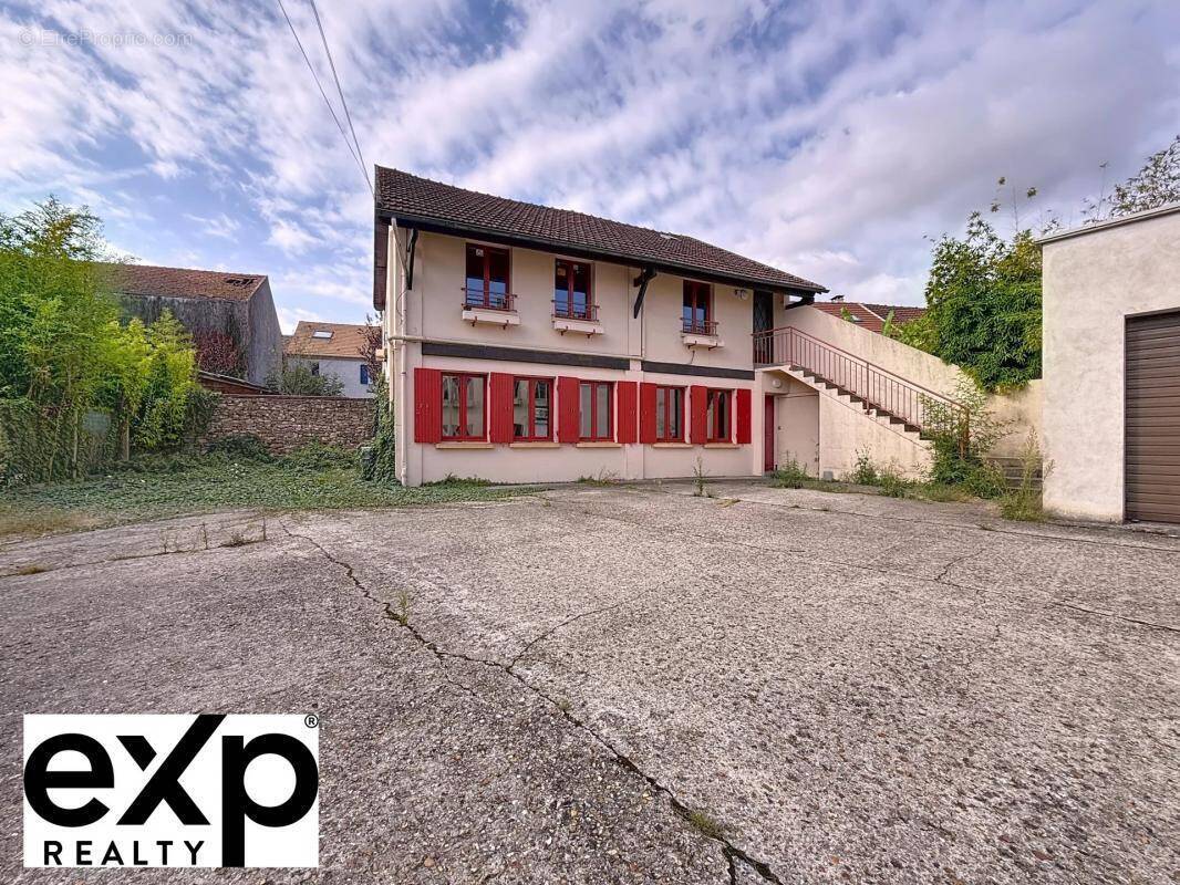 Appartement à MEZIERES-SUR-SEINE