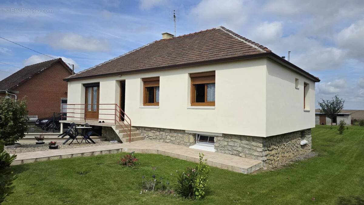 Maison à ROMESCAMPS