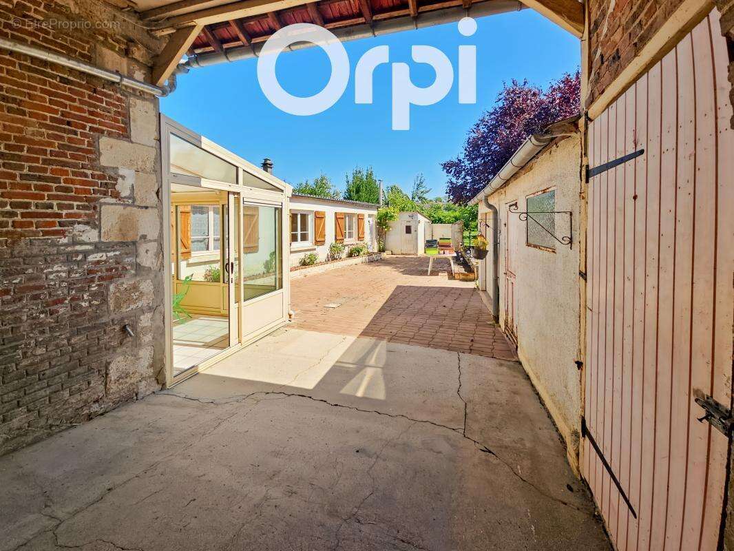 Maison à GRANDFRESNOY