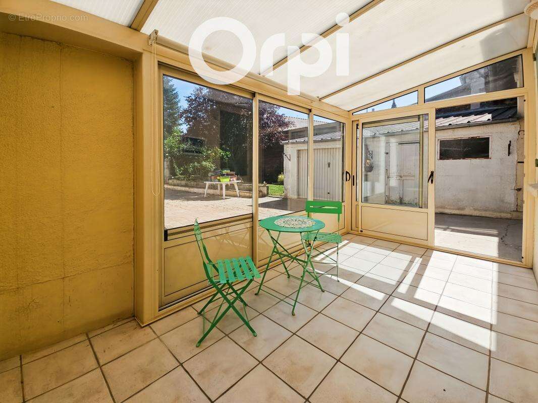 Maison à GRANDFRESNOY