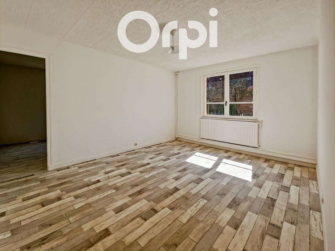 Maison à GRANDFRESNOY