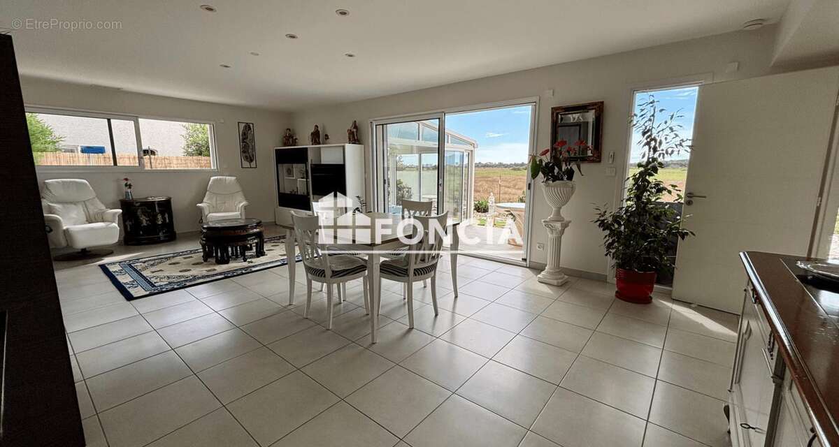 Maison à CANET-EN-ROUSSILLON